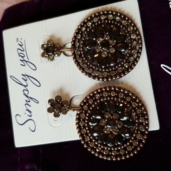 Simply You - crystal earrings - Picture 3 of 6